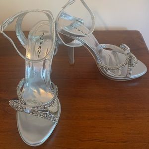 Silver Rhinestone Jovani Heels NEW 8.5